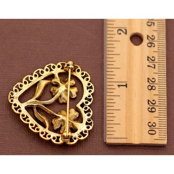 Vintage Floral Heart Sophisticated Gold Tone Brooch by Avon - U16 - Picture 2 of 2